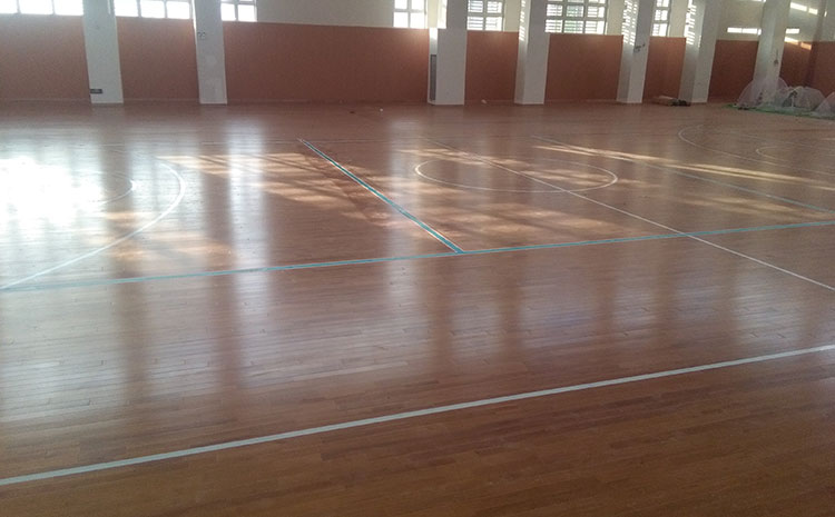 我國運(yùn)動木地板市場供需兩旺