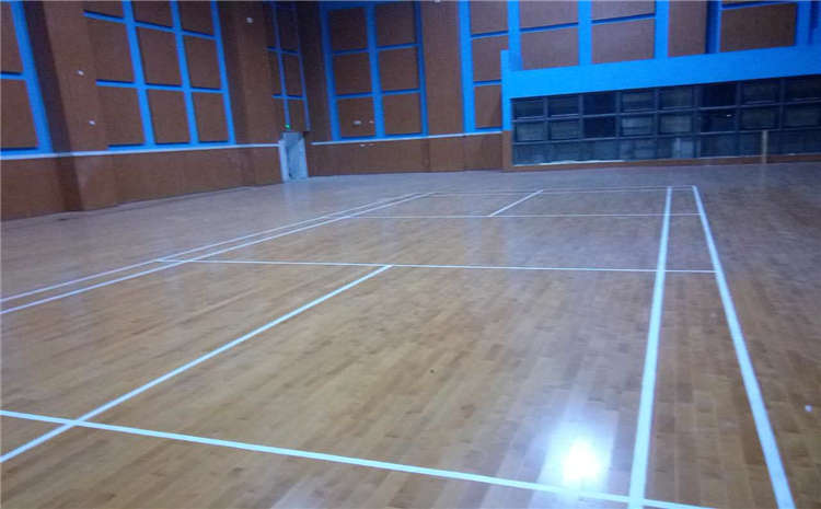 品牌運(yùn)動(dòng)木地板的三個(gè)保證